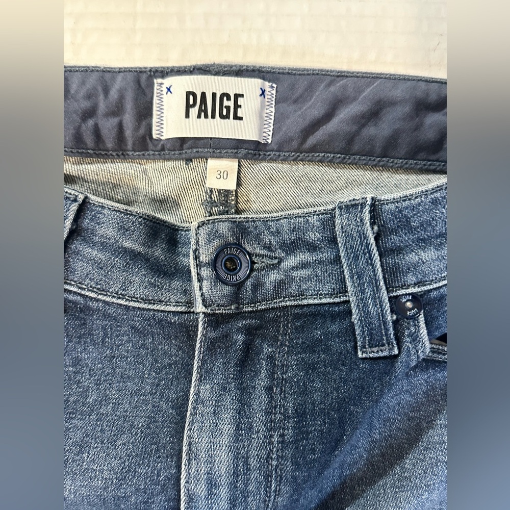 PAIGE Jeans Colette Crop Flare Blue Distressed Bottom Faded Size 30 Pre-owned‎ - Picture 9 of 15